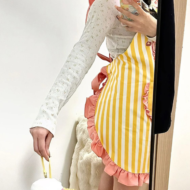 かわいい縞模様のプリンセススタイルのエプロン、ルーズレース、 - Kitchen Baking Must Haves のレビューと価格