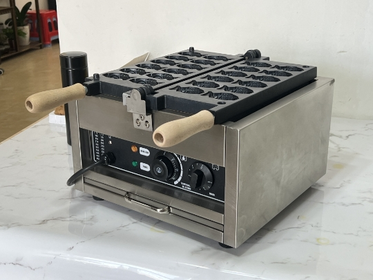 12 個ミニ魚の形たい焼きメーカー機ベーク耐熱皿家庭のキッチ - Kitchen Baking Machine のレビューと価格